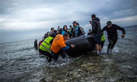 Official Data New Migrants Land On Greek Shores In Less Than Two