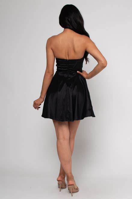 Wholesale Black Strapless Sweetheart Mini Dress With Lining Fs22e109