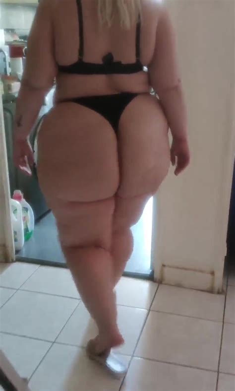 Naked Bbw Walking 2 ThisVid