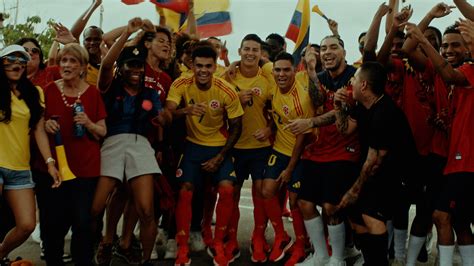 EL RITMO QUE NOS UNE feat Selección Colombia Official Video by