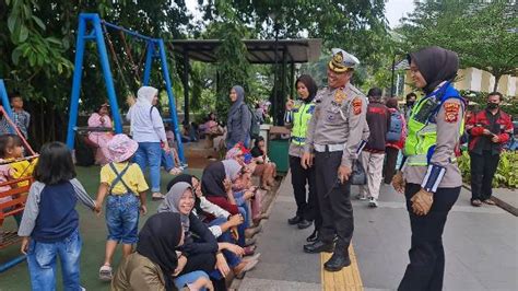 Kasat Lantas Polresta Bogor Kota Gelar Patroli Santun Di Alun Alun Kota