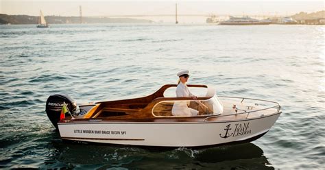 Lisbonne Tour En Bateau Priv Sur Le Fleuve Tejo Pour Personnes