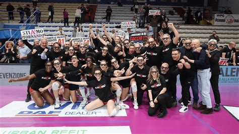 La Bartoccini FortInfissi Perugia Vince A Cremona E Torna In Serie A1