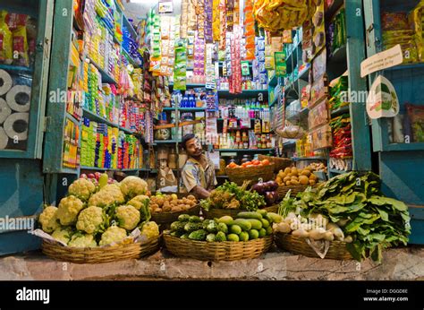 India Grocery Shop Hi Res Stock Photography And Images Alamy