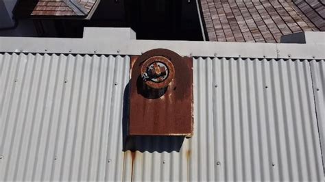 Kitchen roof Vent - help identifying? : r/hvacadvice