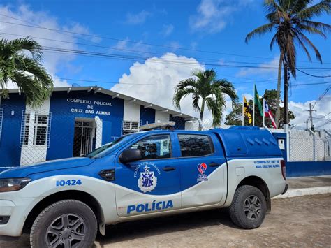 Homem Preso Suspeito De Estuprar Enteada De Anos Na Ba E Exigir