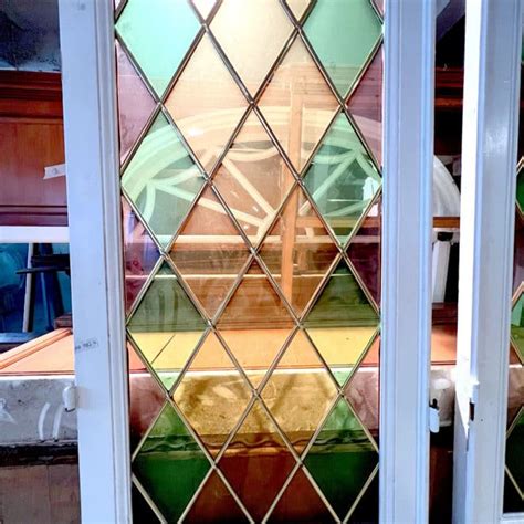 Pair of single doors with colored stained glass 70324 cm Matériaux