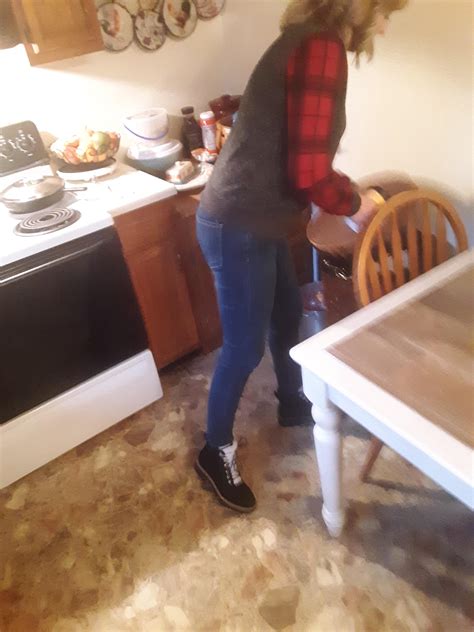 A Shot Of My Aunt S Ass I Snuck She Caught Me Though And Wasn T Upset Scrolller