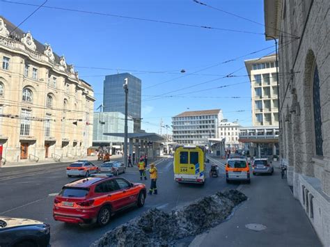 Stadt St Gallen SG Frau 31 droht von Gebäude zu springen Polizei news