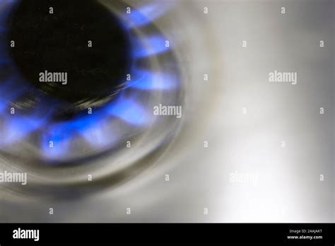 Gas Stove Hi Res Stock Photography And Images Alamy