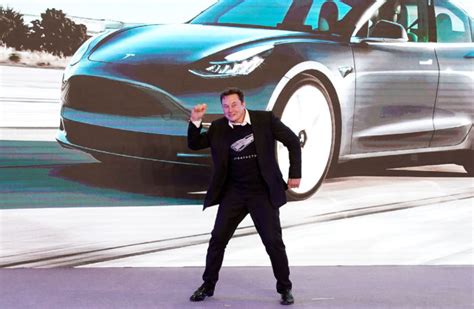 Tesla Devance Toyota Pour Devenir Le Plus Grand Constructeur Automobile