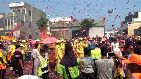 2018白沙屯媽祖回鑾（苑裡紅壇）好感動的聲音，媽祖進歐，媽祖進歐，，語帶哽嚥，祈求媽祖賜福，，， Youtube