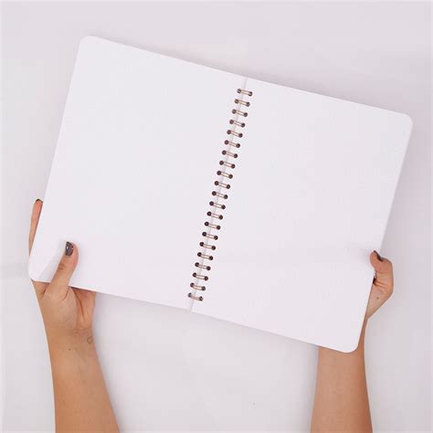 Cuaderno Grande Hojas Punteadas Lila Papeli