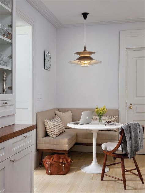 12 Ways to Make a Banquette Work in Your Kitchen | HGTV's Decorating ...