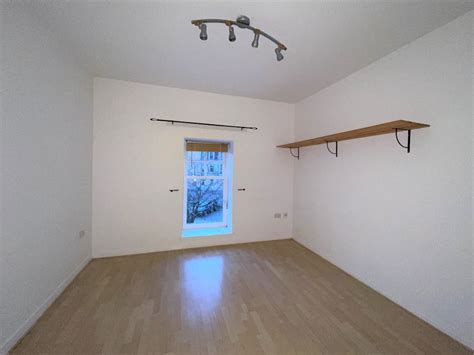 Craigie Street Glasgow G42 Happylets