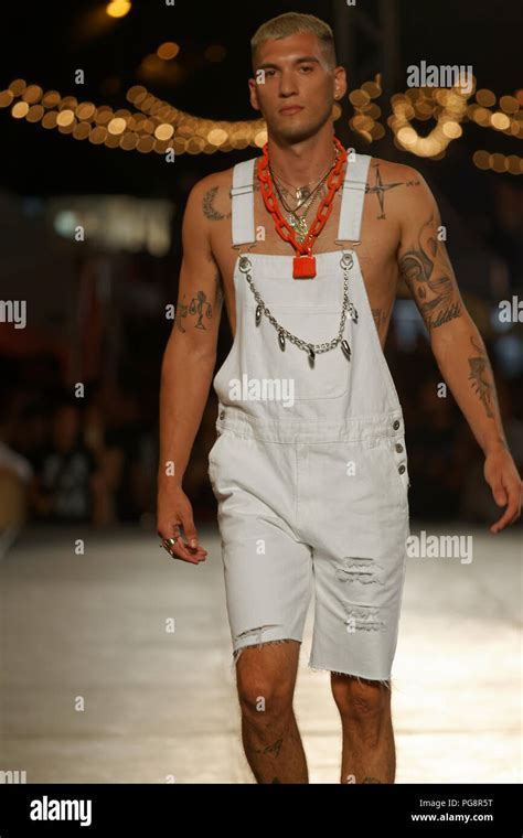 Kata Fashion Show Stock Photo Alamy