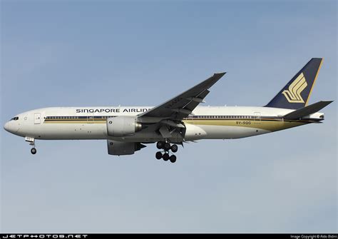 9V SQG Boeing 777 212 ER Singapore Airlines Aldo Bidini JetPhotos