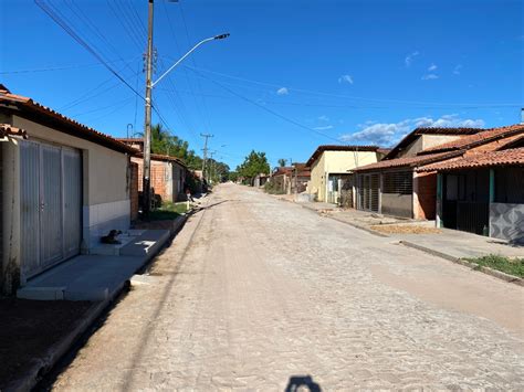 Prefeitura de Miguel Alves realiza obras de calçamento de ruas dos