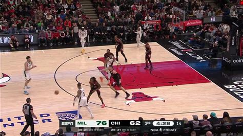 Top Plays From Chicago Bulls Vs Milwaukee Bucks Yahoo Sports