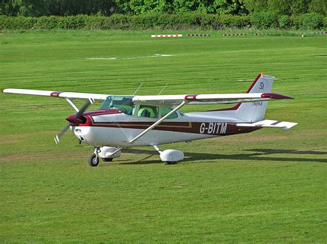 G BITM Cessna 172 At Manchester Barton 15 5 04 Steve Hall Flickr