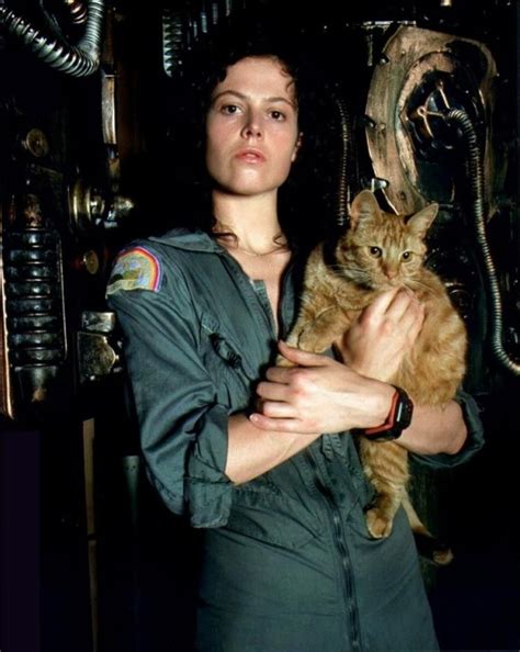 Alien (1979) – 60 Behind the Scenes Photos and Production Stills