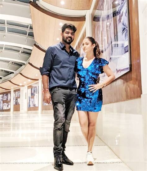 Nayanthara and Vignesh Shivan look so adorable together