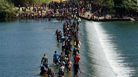 Tens Of Thousands Of Migrants Held In Squalor Under Texas Bridge Cnn