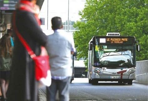 Essonne La Tice Met En Place Une Nouvelle Ligne De Bus Pour Les L Ves