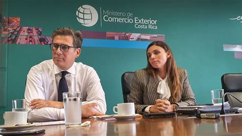 Así justifica el Ministro de COMEX el viraje con CINDE