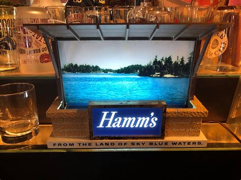 1950s HAMMS LIGHTED BREWERIANA: Vintage Hamms Lake Lighted Sign - Works