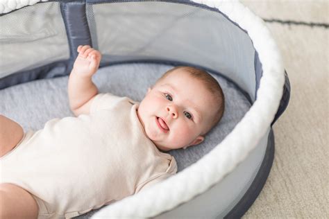 Snuggle Nest Peak Portable Travel Bassinet