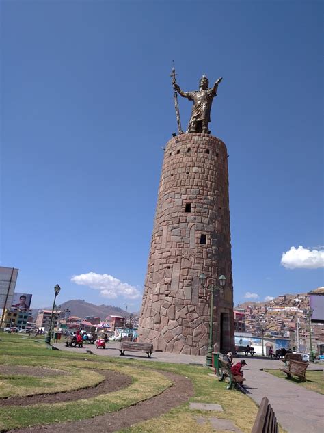 Monumento Inca Pachacutec En La Ciudad Cusco