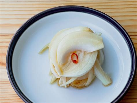 【野菜ひとつ】めんつゆで玉ねぎの漬物 週末の作り置きレシピ