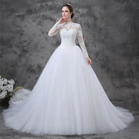 Elegant Ball Gown Long Train Lace Modest Wedding Gowns Long Sleeves In