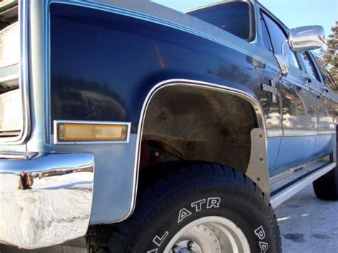 1984 Chevrolet Suburban K10 Silverado Classic Chevrolet Suburban 1984