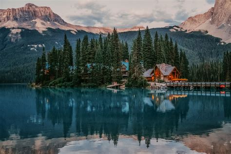 Venue Of The Year 2022 Emerald Lake Lodge Blush Magazine