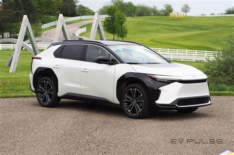 2023 Toyota Bz4x Review A Good — But Not Great — All Electric Suv Ev Pulse