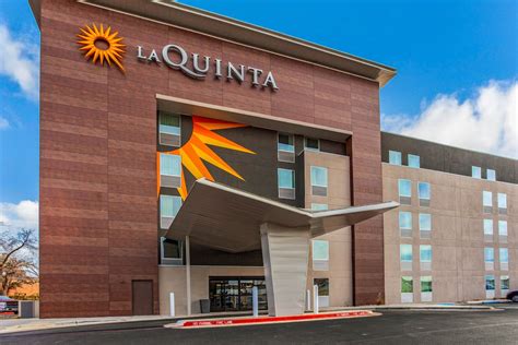 La Quinta Inn & Suites by Wyndham Lubbock West Medical Centr | Lubbock ...