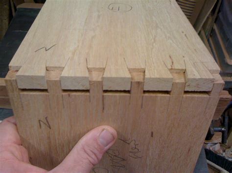 The Joy of Wood: Aahh!, the wonderful dovetail joint.