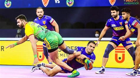 Pro Kabaddi यूपी योद्धा और दबंग दिल्ली प्लेऑफ में बेंगलुरु की