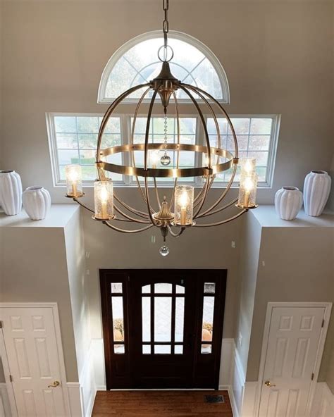 Choosing The Perfect Lighting For The Foyer