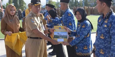 Pppk Guru Di Kendari Terima Sk Pengangkatan Dari Pemkot