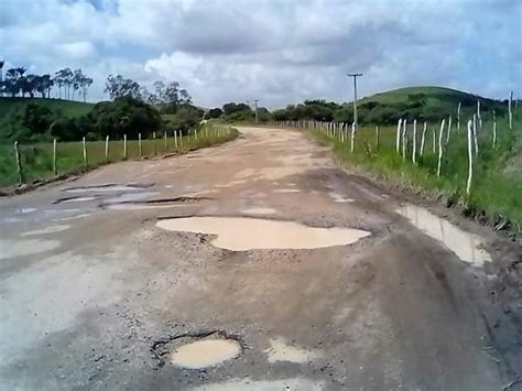 GazetaWeb Moradores da cidade de Jundiá denunciam a situação precária