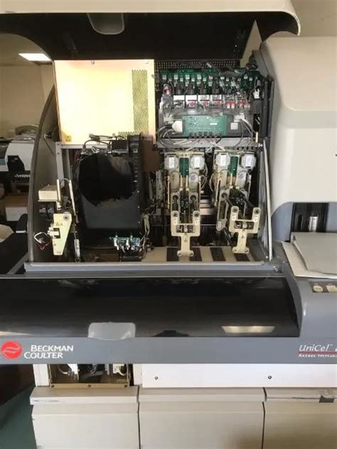 Beckman Coulter Diagnostics Unicel Dxi 800