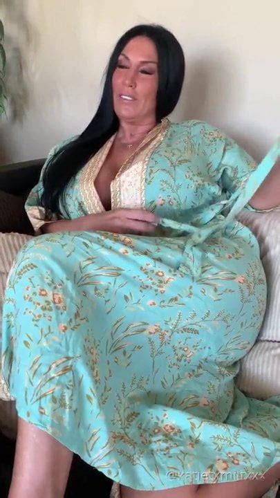 Milf mostra seus peitões xHamster