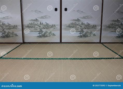 Fusuma Sliding Door Dividers and Tatami Mats in Washitsu Stock Photo ...