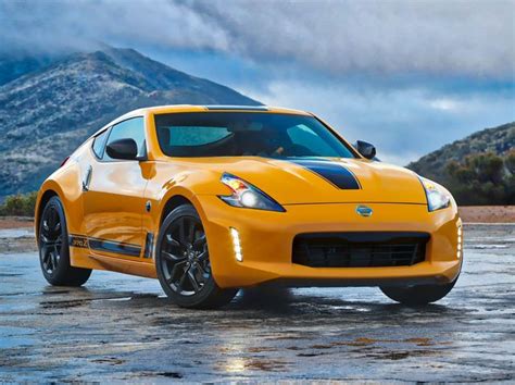 2018 Nissan 370Z Review, Pricing, and Specs