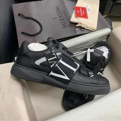 Valentino Shoes Size Indiauk 8 At Rs 2200pair In Surat Id