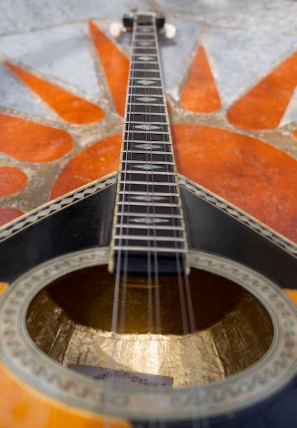 O Instrumento Musical De Cordas Gregas Nacional Bouzouki Encontra Se Em