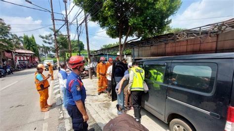 Kecelakaan Tunggal Di Pesanggrahan Jakarta Selatan Kecepatan Rendah